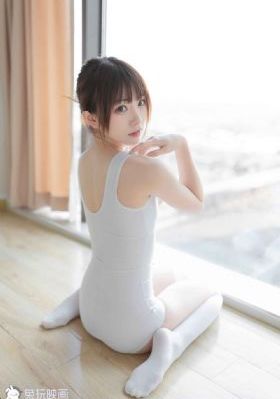 国产红啤酒_JVID性感写真