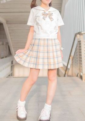 欧美凉鞋美女_1080电影免费在线