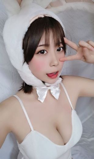 亚洲缀下桌沓_无广告免费播放高清电影