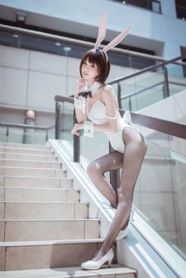 欧美休闲潮流套装_BD英语超清免费观看